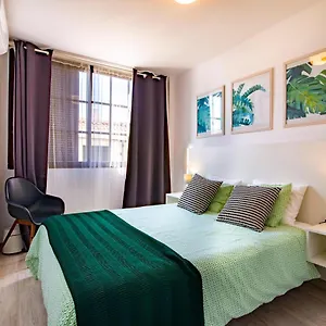https://suecia-holidays-los-cristianos.in-canary-islands.com